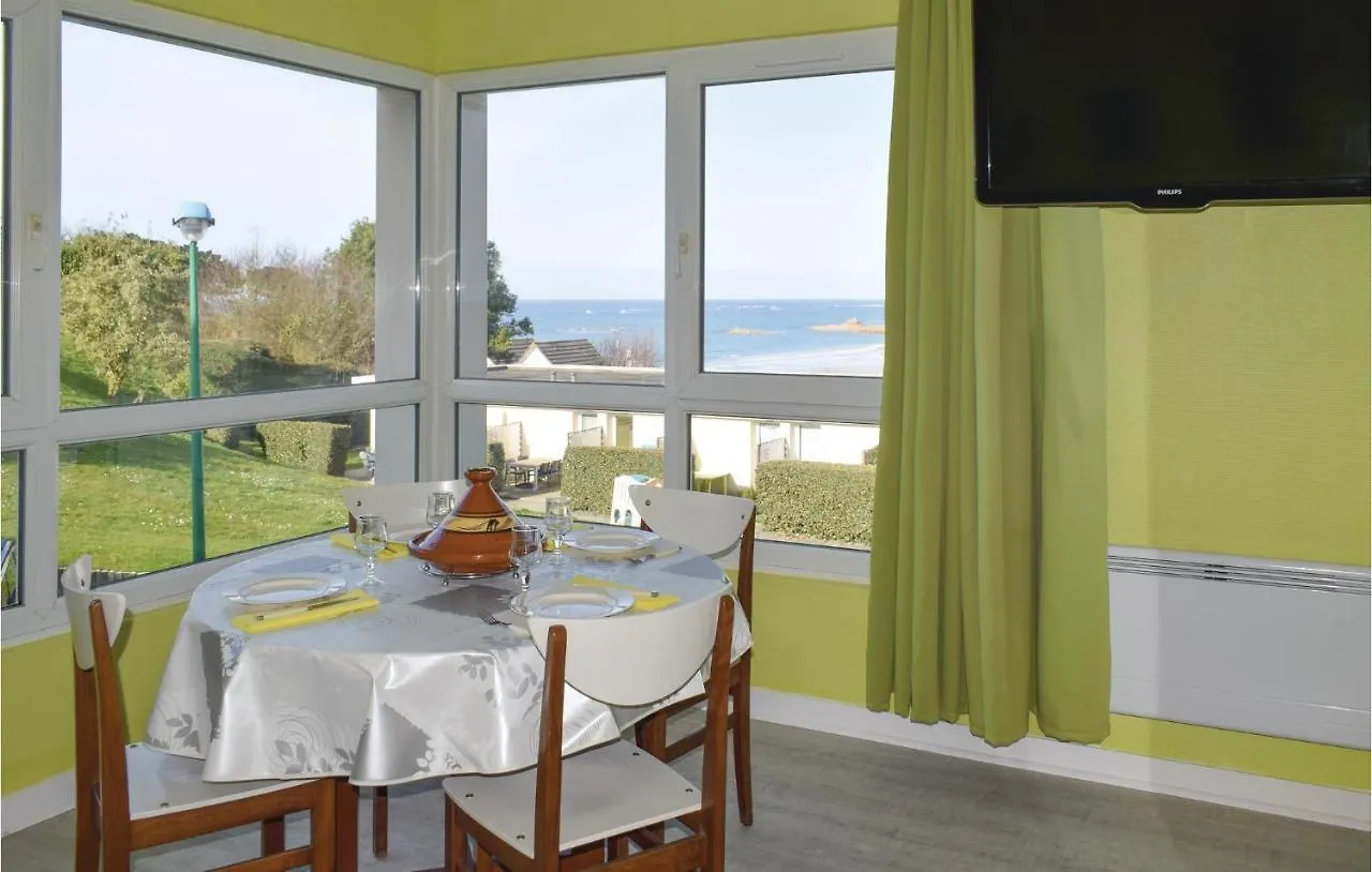 Awesome Apartment In Trevou Treguignec With Wifi 0*, Trévou-Tréguignec